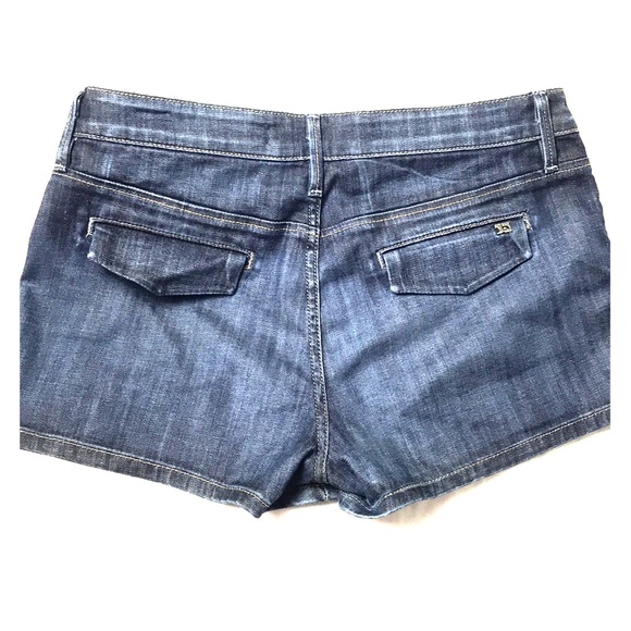 SOLD- Joes Jean Shorts - Picture 2 of 4
